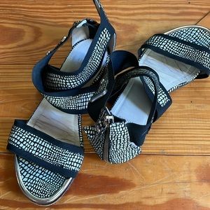 Stuart weitzman flat black and white sandals 8